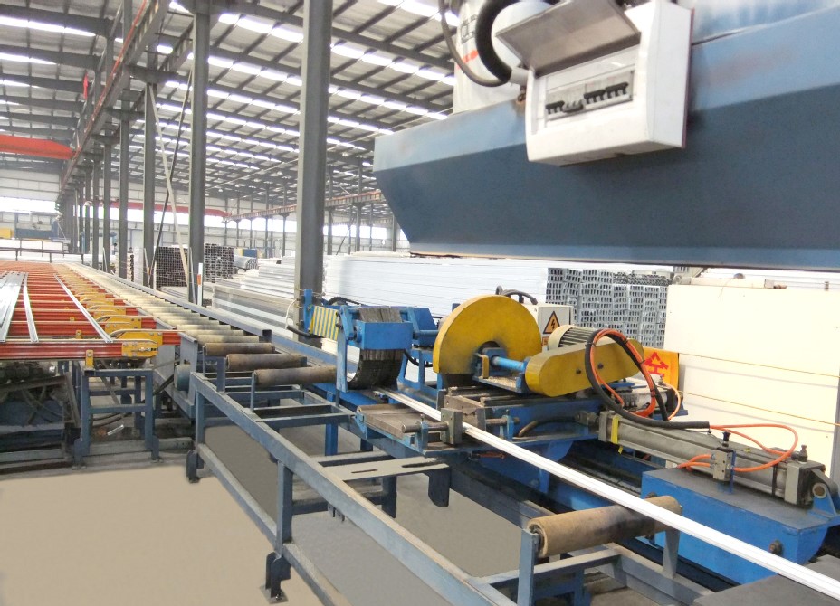 铝型材切削生产线